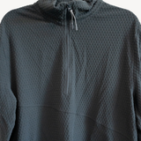 Men's 1/2 Zip Hexagon Fleece Grey Large: Garage Sale